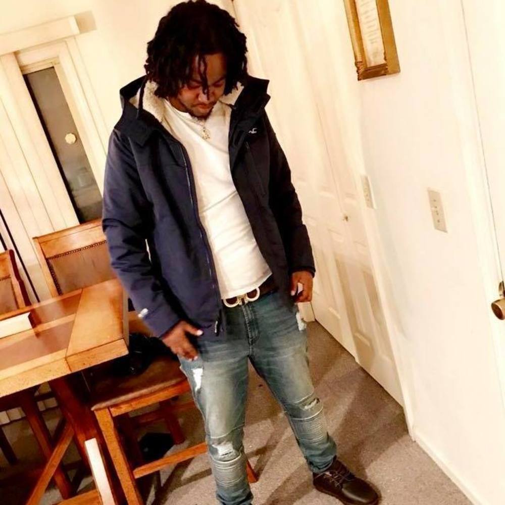 Meet your Posher, Deshaun